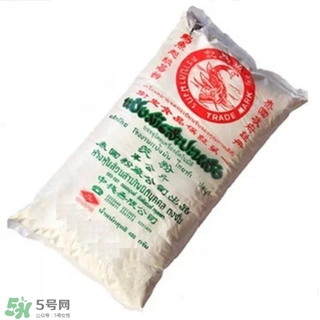 豆腐丸子要用面粉嗎？做豆腐丸子是用面粉還是淀粉？