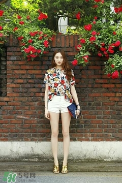 李圣經(jīng)的衣服什么牌子？李圣經(jīng)衣服同款