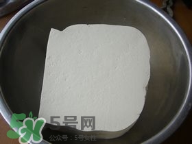 豆腐丸子散了怎么辦？豆腐丸子怎么做不散？