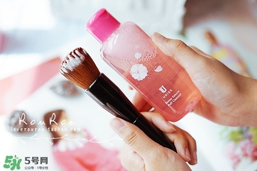 ukiss悠珂思粉撲清洗劑怎么用？悠珂思粉撲清洗劑使用方法