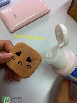 洗潔精可以清洗粉撲嗎？洗潔精可以把粉撲清洗干凈嗎？