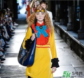 2017年衣服流行什么顏色？2017年衣服流行色