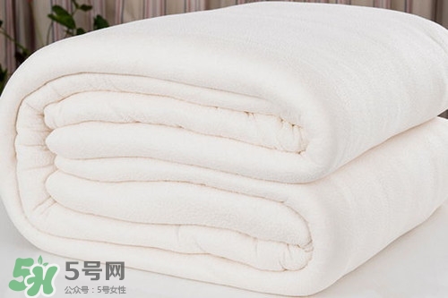 冬季什么被子最保暖?冬季蓋什么被子好 冬季什么被子最保暖?冬季蓋什么被子好