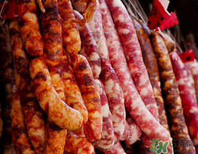 ?香腸晚上能放外面嗎？?香腸晚上要收嗎？