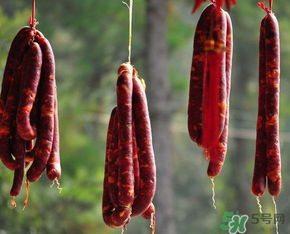 ?香腸晚上能放外面嗎？?香腸晚上要收嗎？