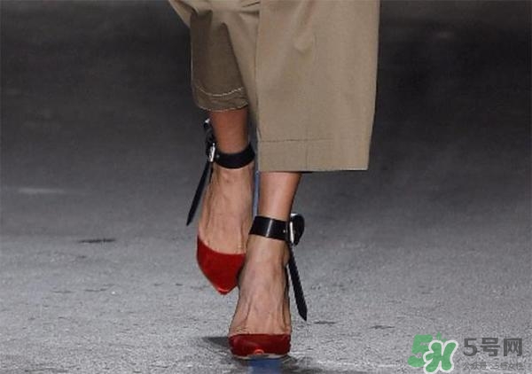2017年春夏流行什么鞋子？2017年春夏流行鞋子搭配