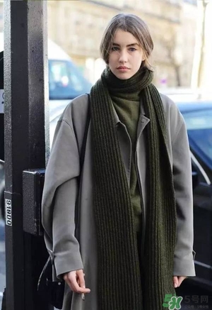 2017年圍巾流行怎么搭？2017年圍巾流行趨勢