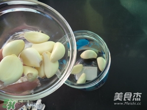 臘八蒜用什么蒜？臘八蒜用新蒜還是老蒜？