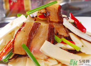 醬肉用什么醬油好？醬肉用生抽還是老抽？