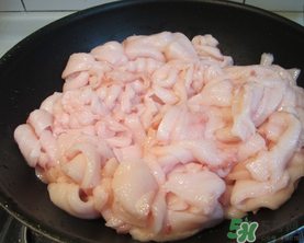 豬板油和豬肥肉油有什么區(qū)別？豬板油和肥肉油哪個(gè)好？