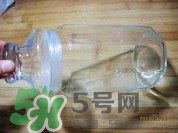 臘八蒜要放鹽嗎？臘八蒜要放多少鹽比例是多少？