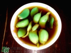 臘八蒜不綠能吃嗎?不綠吃了會(huì)中毒嗎 臘八蒜不綠能吃嗎?不綠吃了會(huì)中毒嗎