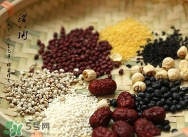 臘八粥要放糖嗎？臘八粥放冰糖還是白糖還是紅糖？