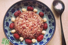 臘八飯的營(yíng)養(yǎng)價(jià)值 臘八飯的功效與作用 臘八飯的營(yíng)養(yǎng)價(jià)值 臘八飯的功效與作用