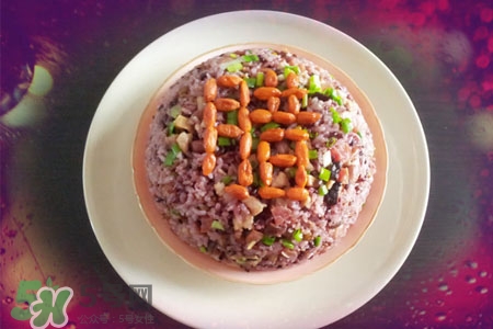 臘八飯的營(yíng)養(yǎng)價(jià)值 臘八飯的功效與作用 臘八飯的營(yíng)養(yǎng)價(jià)值 臘八飯的功效與作用