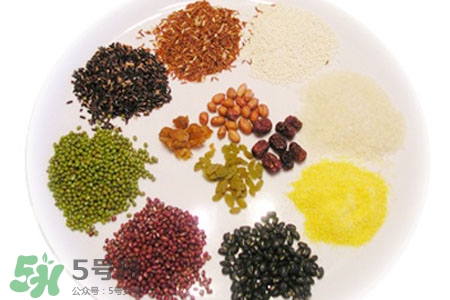 臘八飯的營(yíng)養(yǎng)價(jià)值 臘八飯的功效與作用 臘八飯的營(yíng)養(yǎng)價(jià)值 臘八飯的功效與作用