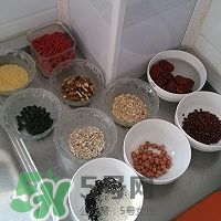 怎么用電飯煲煮臘八粥？電飯煲怎么熬臘八粥？