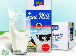 喝全脂牛奶會發(fā)胖嗎?喝全脂牛奶會長胖嗎? 喝全脂牛奶會發(fā)胖嗎?喝全脂牛奶會長胖嗎?