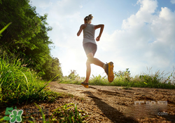 冬天早上幾點起來跑步最好？冬天早上起來跑步好嗎？