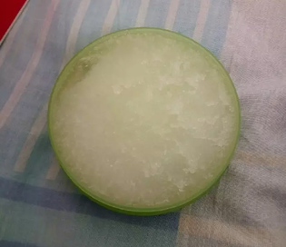 護(hù)膚品凍了還能用嗎？化妝品凍成冰了還能用嗎？