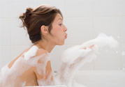 冬天洗澡皮膚瘙癢怎么回事？冬天洗澡皮膚瘙癢怎么辦？