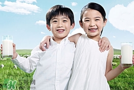 脫脂牛奶可以補(bǔ)鈣嗎?喝脫脂牛奶能補(bǔ)鈣嗎? 脫脂牛奶可以補(bǔ)鈣嗎?喝脫脂牛奶能補(bǔ)鈣嗎?