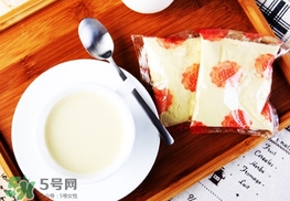 豆奶粉的營(yíng)養(yǎng)價(jià)值 豆奶粉的功效與作用及食用禁忌 豆奶粉的營(yíng)養(yǎng)價(jià)值 豆奶粉的功效與作用及食用禁忌