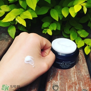 ahc面霜適合什么年齡？ahc面霜適合什么膚質(zhì)？