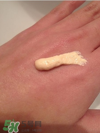 嬌韻詩妊娠紋霜怎么用？嬌韻詩撫紋身體霜使用方法