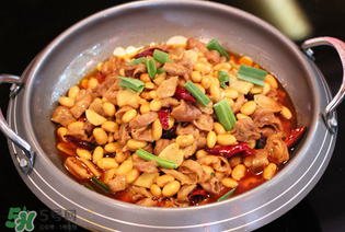 豬大腸里面的油能吃嗎？豬腸里面的油能吃嗎？