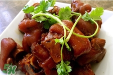 鹵豬蹄怎么做好吃？鹵豬蹄的制作方法