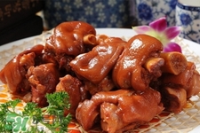 鹵豬蹄怎么做好吃？鹵豬蹄的制作方法