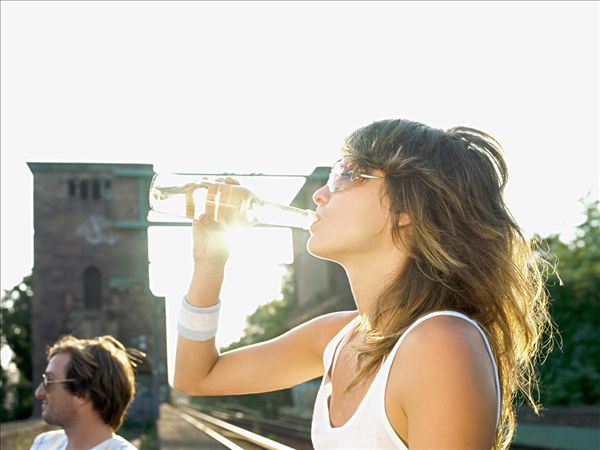 減肥期間可以喝酒嗎？喝酒會影響減肥嗎？