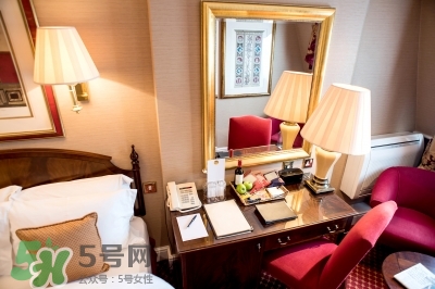 帶老人旅游注意事項(xiàng) 帶老人旅游要準(zhǔn)備什么 帶老人旅游注意事項(xiàng) 帶老人旅游要準(zhǔn)備什么