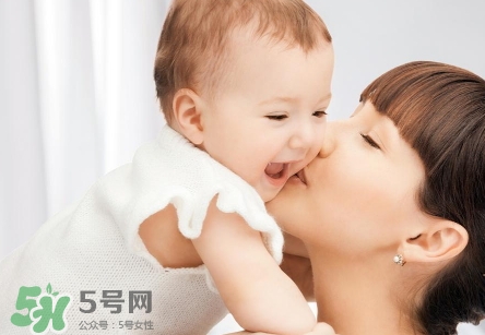 新生兒脖子破皮怎么辦?新生兒脖子破皮涂什么? 新生兒脖子破皮怎么辦?新生兒脖子破皮涂什么?