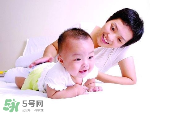 新生兒脖子破皮怎么辦?新生兒脖子破皮涂什么? 新生兒脖子破皮怎么辦?新生兒脖子破皮涂什么?