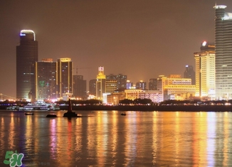 春節(jié)去廈門穿什么衣服？過年春節(jié)廈門穿什么？