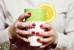 冬天喝涼水好嗎？冬天喝冷水還是熱水？