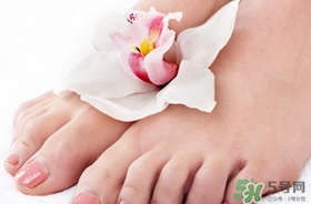 鹽水泡腳可以治感冒嗎?鹽水泡腳能治感冒嗎? 鹽水泡腳可以治感冒嗎?鹽水泡腳能治感冒嗎?