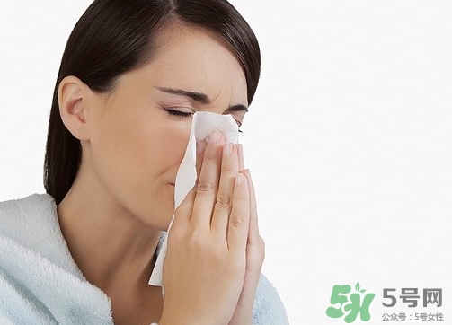 鹽水泡腳可以治感冒嗎?鹽水泡腳能治感冒嗎? 鹽水泡腳可以治感冒嗎?鹽水泡腳能治感冒嗎?