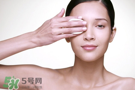 卸妝后眼睛模糊怎么辦？卸妝后眼睛模糊怎么處理？