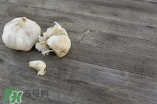 大蒜可以空腹吃嗎?空腹吃大蒜胃疼怎么辦 大蒜可以空腹吃嗎?空腹吃大蒜胃疼怎么辦