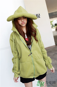 草綠色大衣怎么搭配？草綠色大衣穿衣搭配