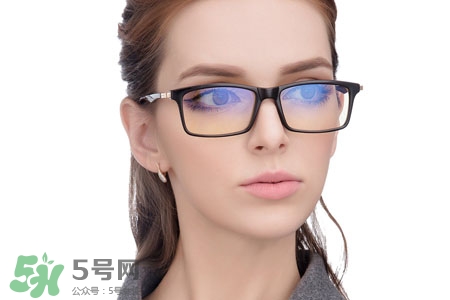 洗手液可以洗眼鏡嗎？眼鏡可以用洗手液洗嗎？