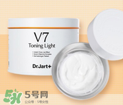 用素顏霜前打隔離霜嗎？用素顏霜之前要用隔離霜嗎