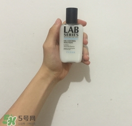 收斂水是爽膚水嗎？收斂水和爽膚水的區(qū)別？