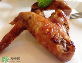 奧爾良烤翅可以用微波爐嗎？奧爾良烤翅放微波爐烤多久？