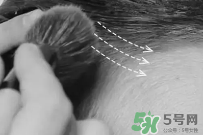 發(fā)際線高適合什么發(fā)型？發(fā)際線高怎么辦