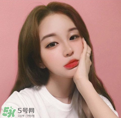 中長發(fā)染色發(fā)型圖片_中長發(fā)染發(fā)顏色大全 中長發(fā)染色發(fā)型圖片_中長發(fā)染發(fā)顏色大全