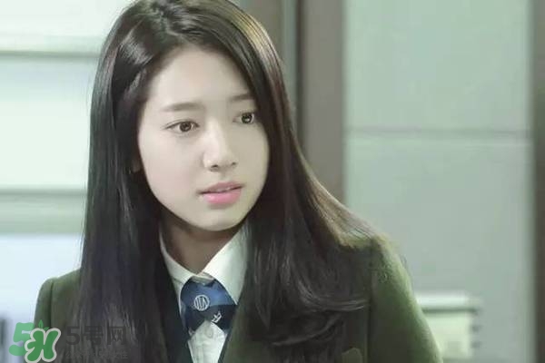 蜜褐色頭發(fā)圖片_蜜褐色適合什么膚色 蜜褐色頭發(fā)圖片_蜜褐色適合什么膚色